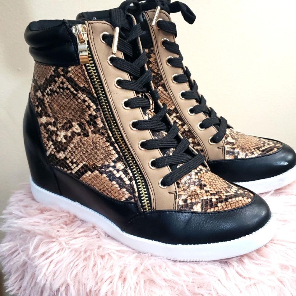 Shoedazzle leopard wedge sneaker